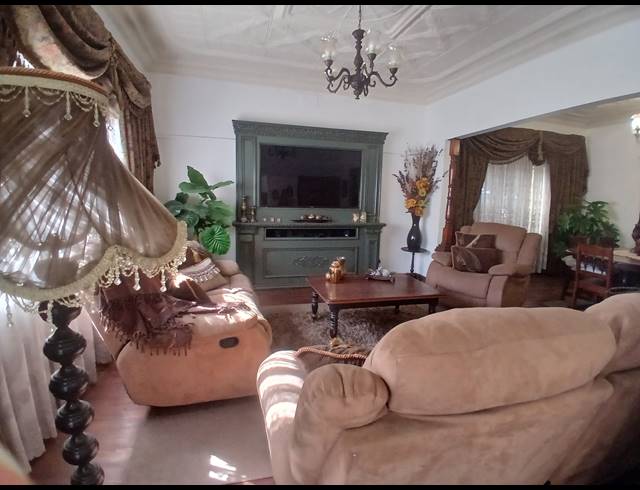 3 BEDROOM HOUSE FOR SALE IN ELSBURG